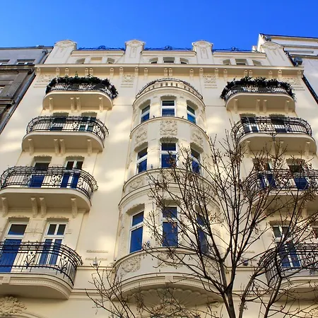 Pensionat Dominic Smart & Luxury - Terazije 4*